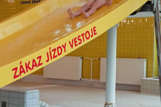 Plavání - na skluzavce